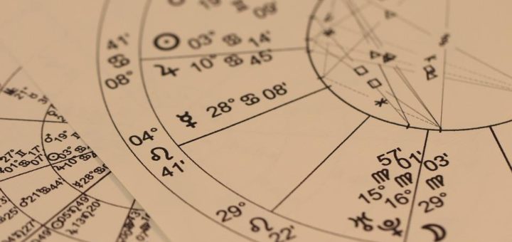Astrologija (MiraDeShazer / pixabay.com)